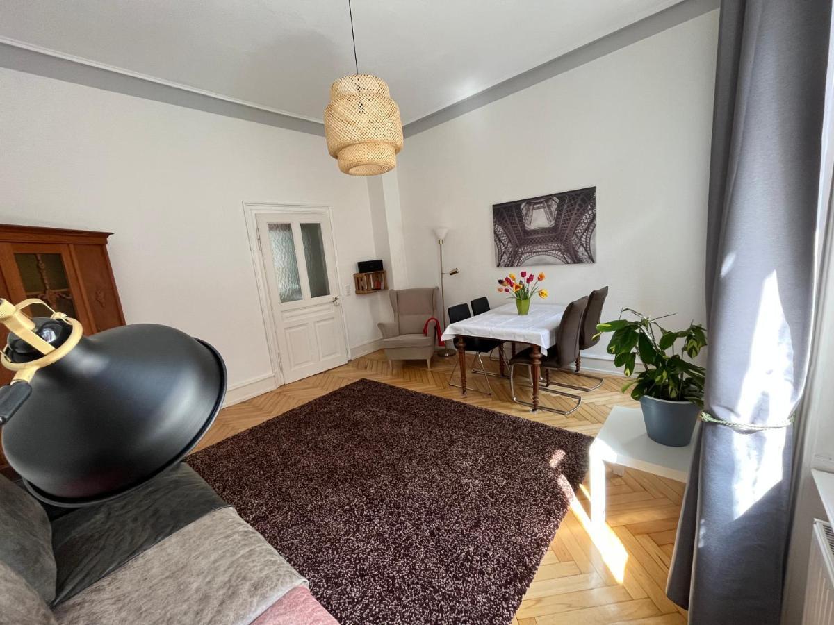 Haus Mittendrin Neustadt an der Weinstraße Exterior foto